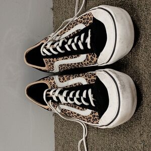 Leopard print Vans